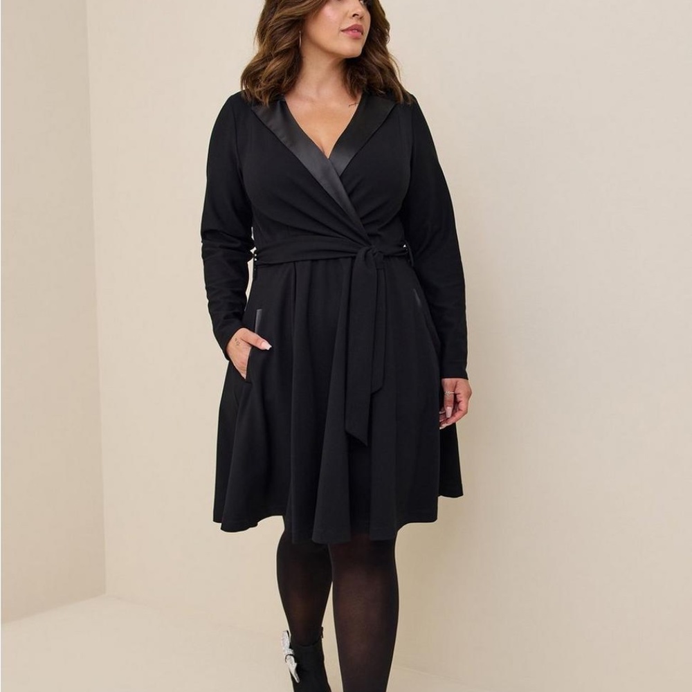 Torrid Mini Tuxedo Dress Size 20
